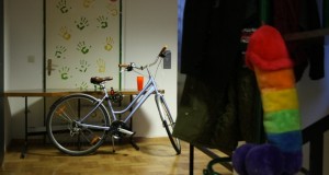 Jednog od mnogih službenih prijevoznih sredstava RS-a te bicikl.